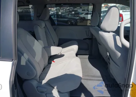 2012 Toyota Sienna Le V6 8 Passenger из США, поврежденный, VIN 5TDKK3DC0CS275037